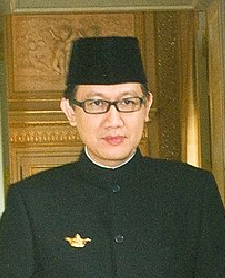 Hendarman Supandji, S.H