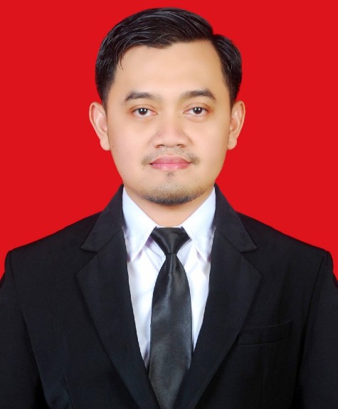 Dr. Aditya Yuli Sulistyawan,SH.MH