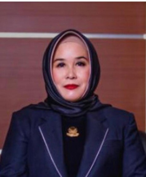 Prof.Dr.Retno Saraswati,SH.M.Hum