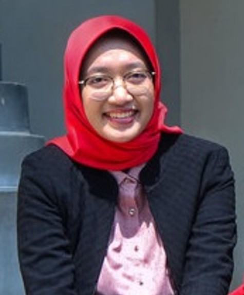 Rahmi Dwi Sutanti,SH.MH