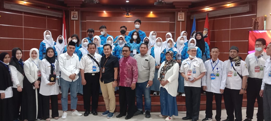 The Law Faculty of Diponegoro University received a visit from SMA N 6 Bekasi