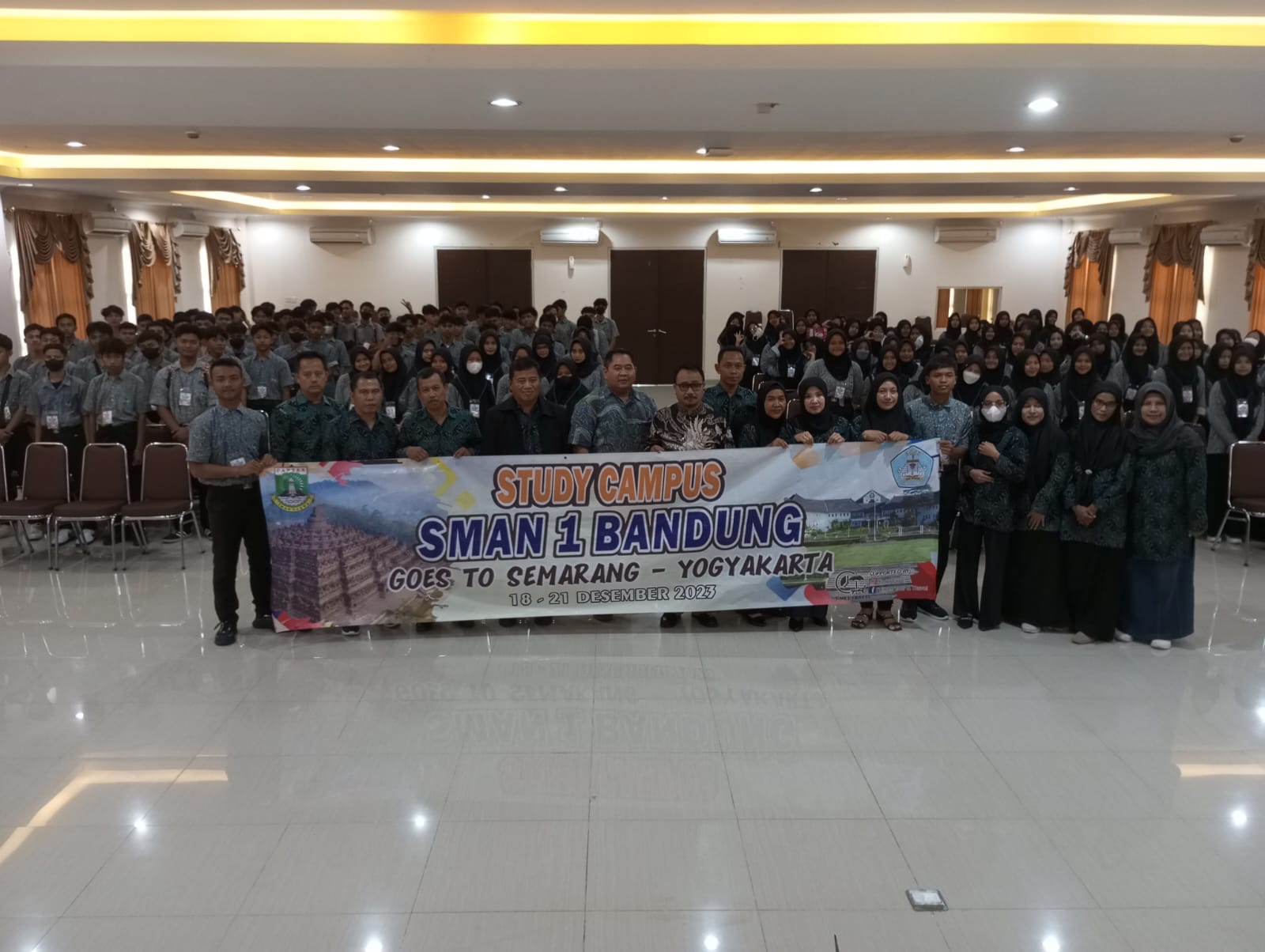 Kunjungan Sman 1 Bandung Di Fakultas Hukum Universitas Diponegoro S1